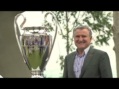 Minister of Youth and Sports Aşkın Bak attended the UEFA Champions Festival
