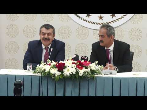Milli Eğitim Bakanı Yusuf Tekin, görevi Mahmut Özer'den devraldı