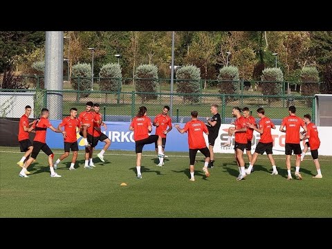 Turkish National Football Team completes preparations for the match against Armenia