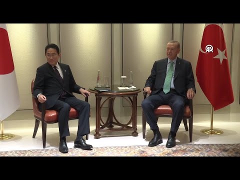 President Erdogan meets with Japanese Prime Minister Kishida Fumio within the scope of the G20